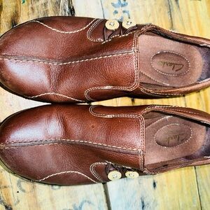 Clarks Women's Brown Leather Shoes 7.5‎